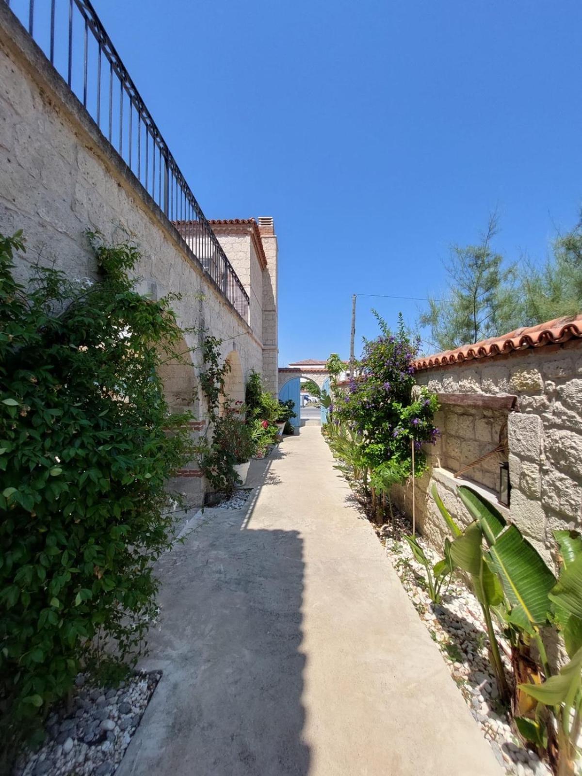Evliyagil Hotel By Katre Alacati Kültér fotó